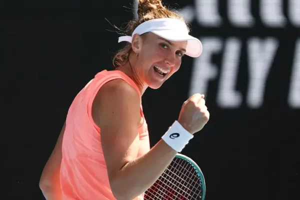 Bia Haddad vence de virada e avança no Miami Open