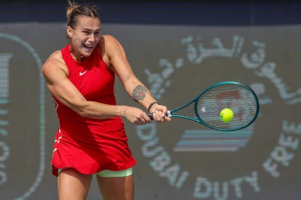 Sabalenka perde em Dubai em seu primeiro jogo pós-Australian Open