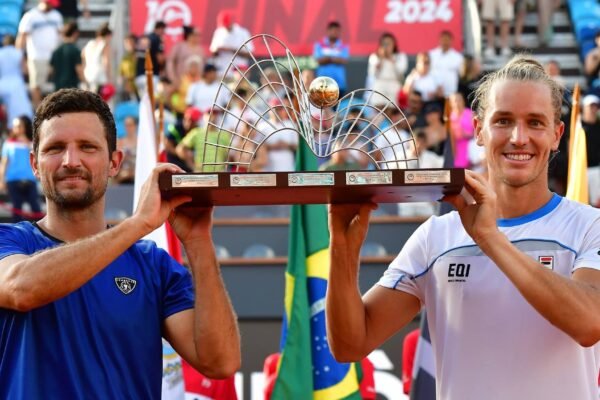 Rafael Matos faz história e vence as duplas do Rio Open 2024