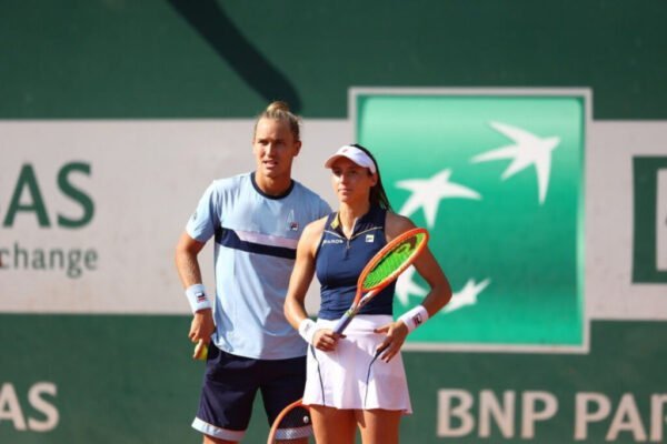 Stefani e Matos jogam juntos nas duplas mistas de Roland Garros