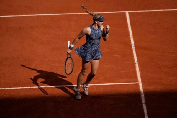 Andreeva elimina Sabalenka e é a mais jovem nas semis de um Grand Slam desde 1997