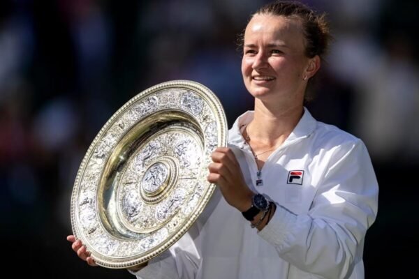 Barbora Krejcikova vence Wimbledon; “É o melhor dia da minha vida”