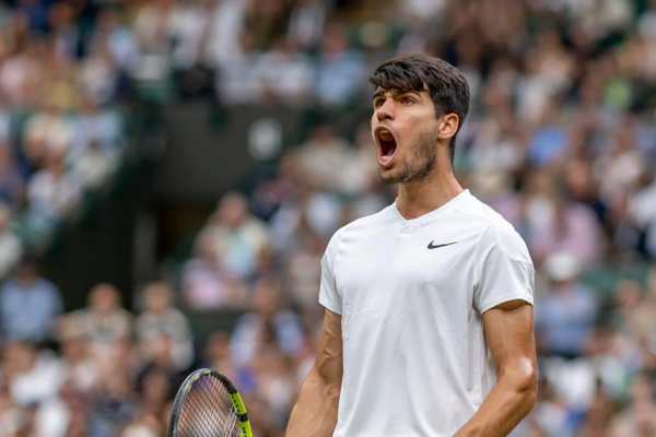 Alcaraz vence Paul e enfrenta Medvedev nas semifinais de Wimbledon