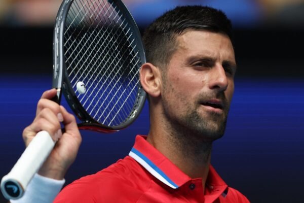 Djokovic pede revisão em vídeo depois de ponto polêmico