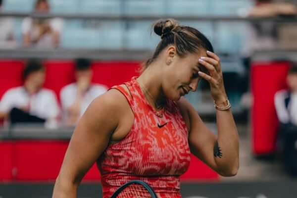 Sabalenka fala sobre morte do namorado — e se diz arrependida