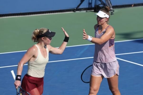 Bia também vence nas duplas do US Open e vai para as oitavas