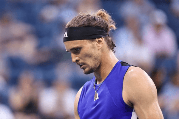 Zverev vai jogar em Xangai, mas ainda não está curado