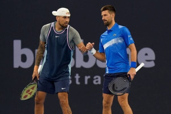 Djokovic/Kyrgios caem para favoritos em Brisbane