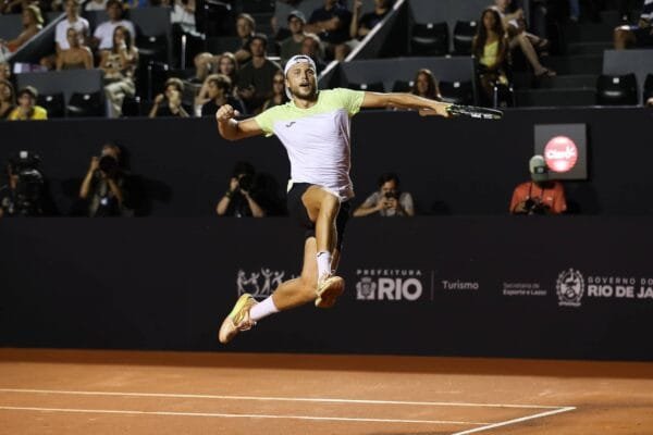 Baez e Muller disputam a final do Rio Open em confronto inédito