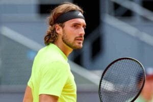 tsitsipas elege melhor tenista