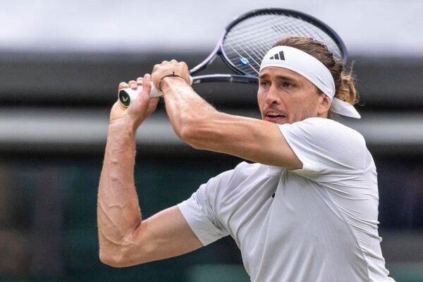 Cerundolo desiste e Zverev avança em Toronto; Popyrin vence Rune