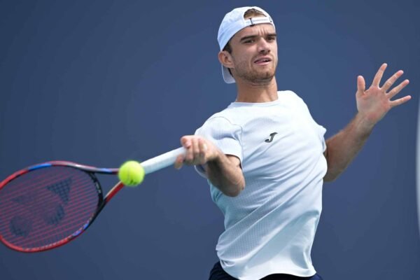 Quem é Tomas Machac, rival de Fonseca na 2ª rodada do US Open