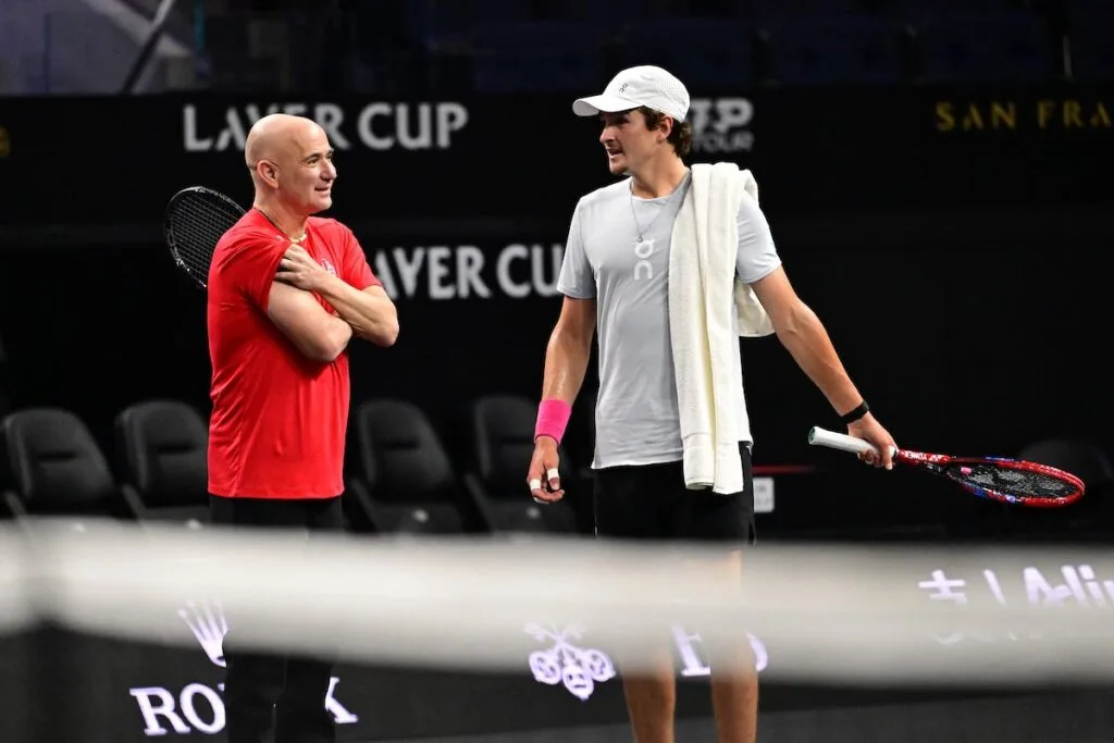 agassi rasga elogios a fonseca
