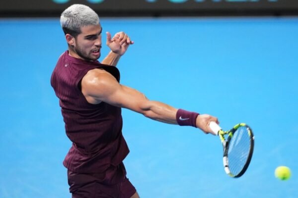 Alcaraz perto de passar um recorde importante de Djokovic