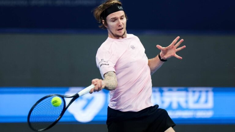 Bublik é campeão em Hangzhou