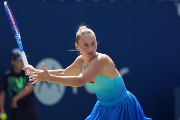 O motivo do domínio de Sabalenka e Swiatek, segundo Kostyuk