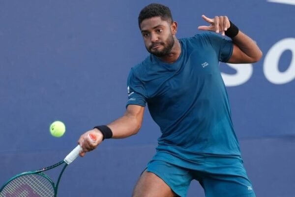 Reis vai à semifinal de Antofagasta e se aproxima do top 200