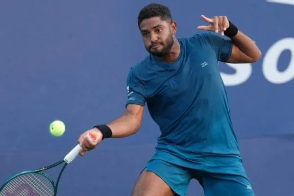 Reis vai à semifinal de Antofagasta e se aproxima do top 200