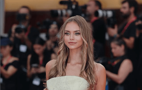 Modelo e influencer: quem é a namorada de Jannik Sinner 