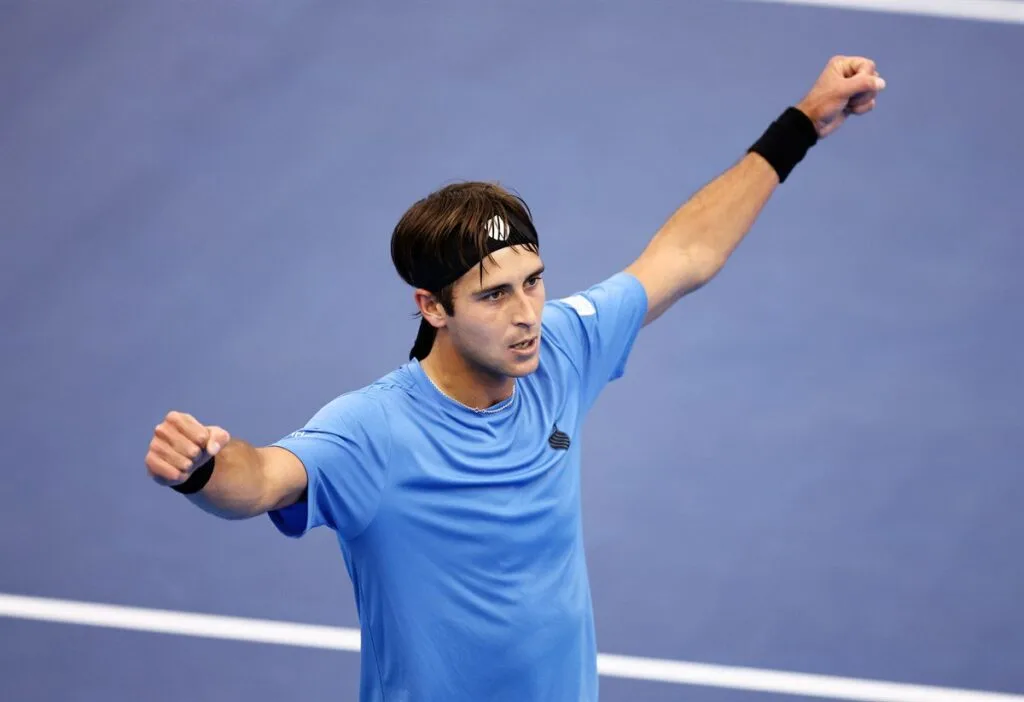 etcheverry vence copa davis