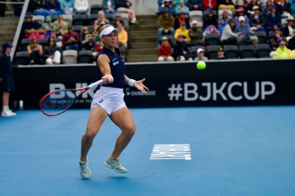 Brasil perde para Austrália na Billie Jean King Cup e cai para fase de acesso. Entenda