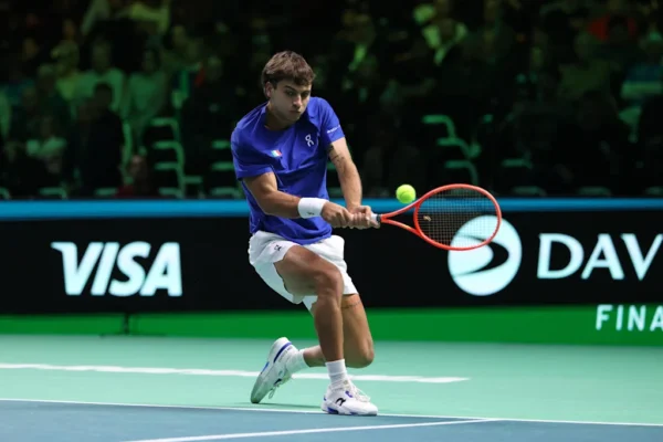 Itália vence a Bélgica e vai à final da Copa Davis