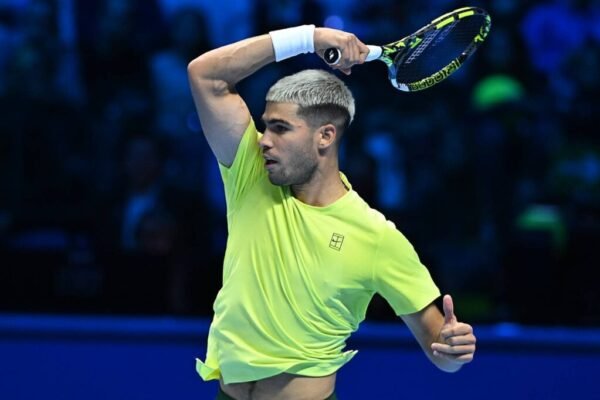 alcaraz vence fritz atp finals