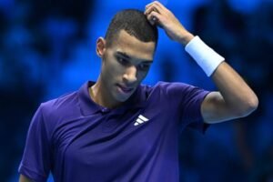 aliassime vence shelton atp finals