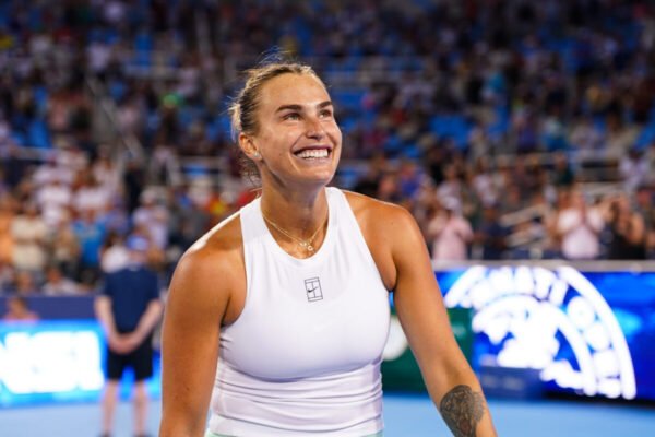 “Quero mostrar que somos capazes de travar uma grande batalha com um homem,” diz Sabalenka