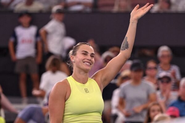 Sabalenka volta a defender ‘Batalha dos Sexos’: “Interpretaram mal a ideia”