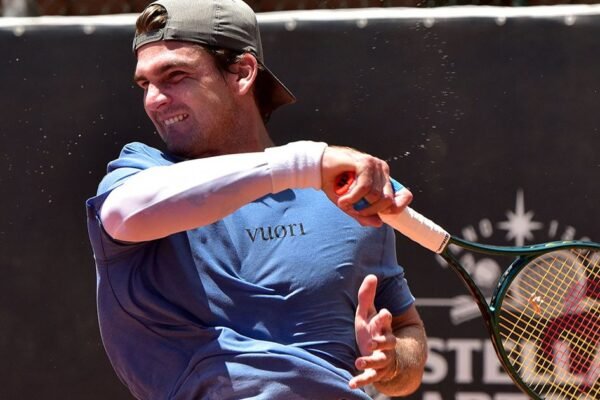 Wild é vice-campeão em Itajaí e vai ter salto no ranking