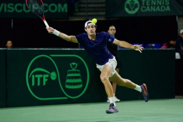 Heide oscila e Brasil perde para Canadá na Copa Davis