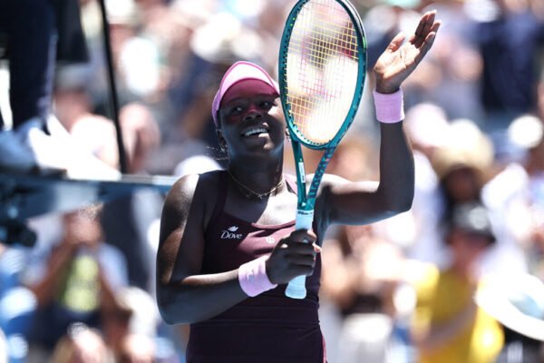 Mboko vence Rybakina em Doha, vai à semifinal e fica perto do top 10