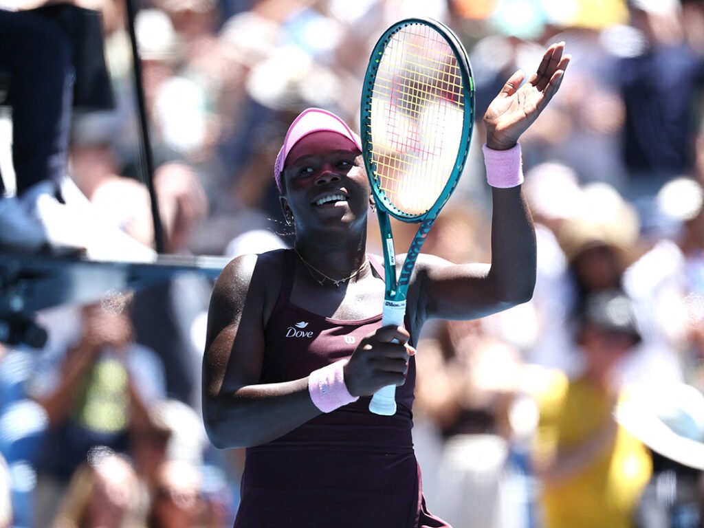 Mboko vence Rybakina em Doha