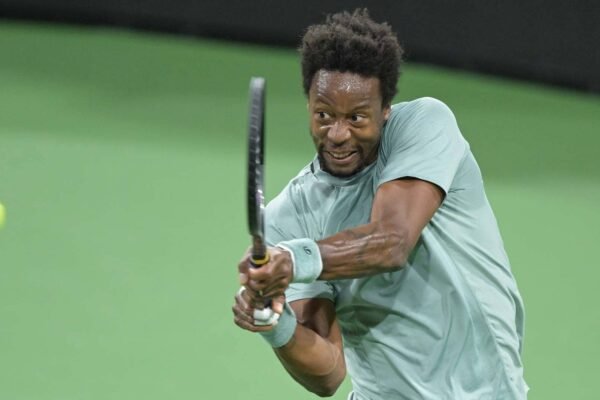 Com vitória em Acapulco, Monfils bate recorde francês e iguala marca de Nadal e Djokovic
