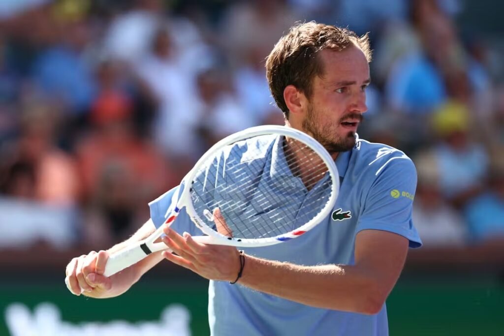 medvedev vence alcaraz