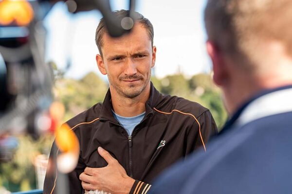 medvedev recebe multa