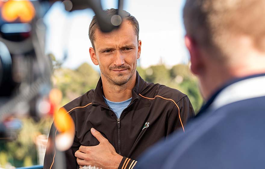 medvedev recebe multa