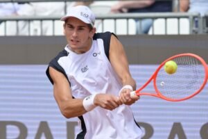 arnaldi vence de minaur roma