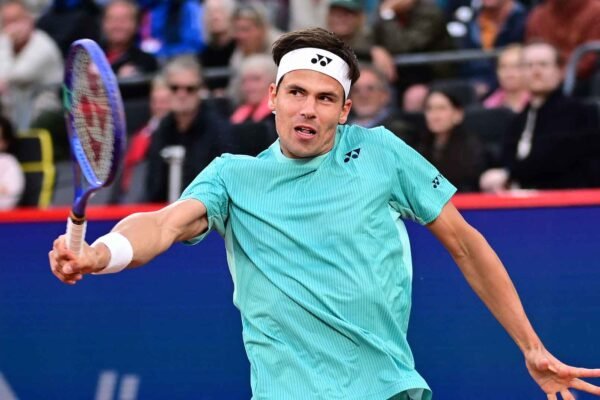 Altmaier, parceiro de Fonseca nas duplas, vence batalha contra Medvedev em Halle