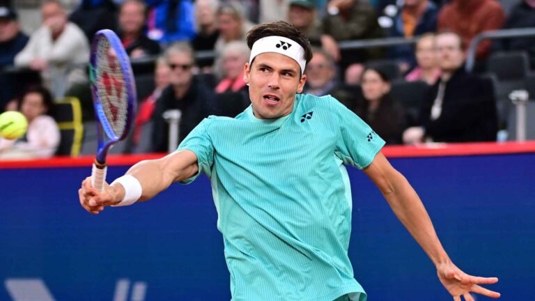 Altmaier vence Medvedev halle